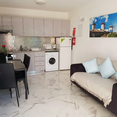 Must - Evripidou Flats *