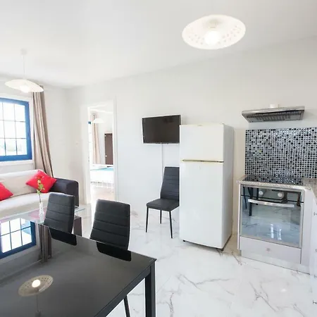 Must - Evripidou Flats * Larnaca