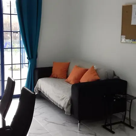 Must - Evripidou Flats * Larnaca